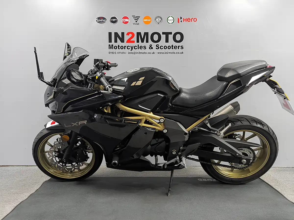 Used 2025 Lexmoto Lxr 125 Black/Gold - Interior and Exterior details 9
