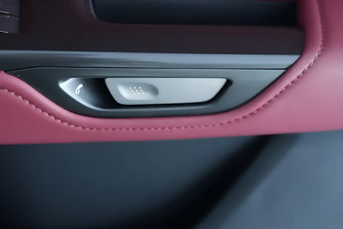 Used 2025 Lexus Nx Premium Green - Interior and Exterior details 14
