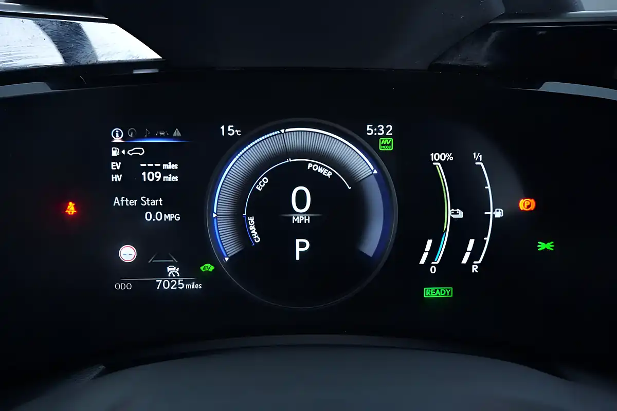 Used 2025 Lexus Nx Premium Green - Interior and Exterior details 17