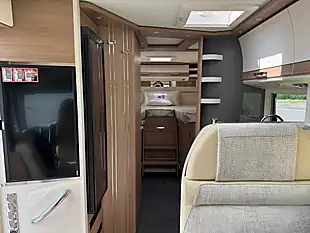 Used 2025 Malibu I450RB-LE Comfort Class - Interior and Exterior details 18