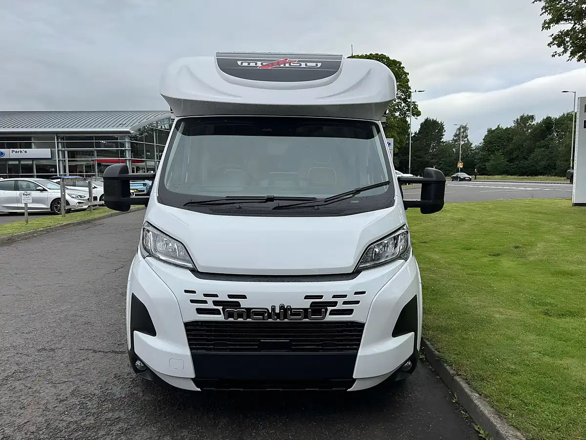 Used 2025 Malibu T-Class 460KB-LE Low Profile - Interior and Exterior details 3