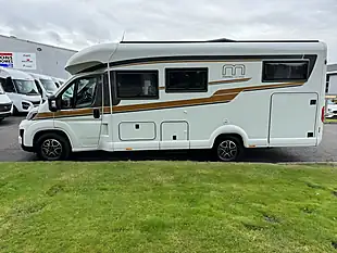 Used 2025 Malibu T-Class 460KB-LE Low Profile - Interior and Exterior details 4