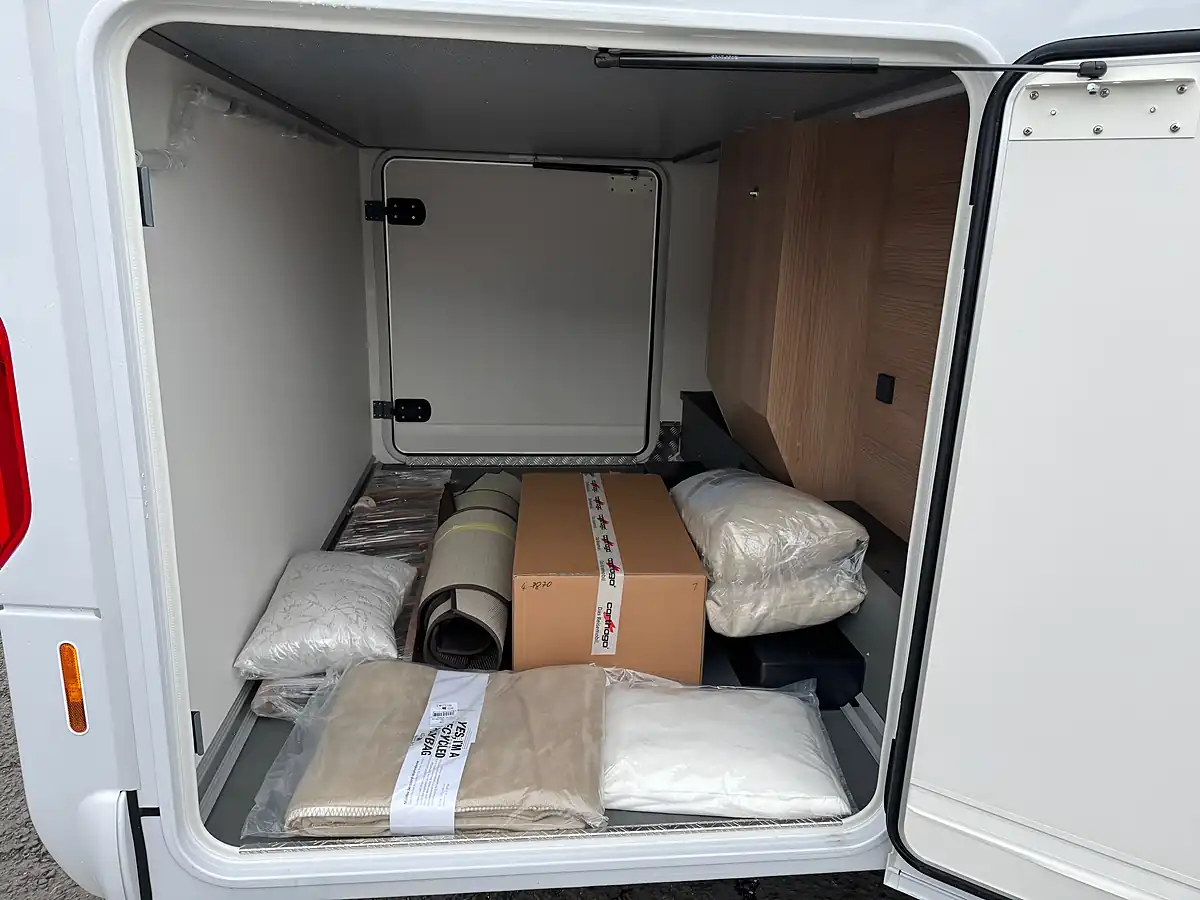 Used 2025 Malibu T-Class 460KB-LE Low Profile - Interior and Exterior details 6