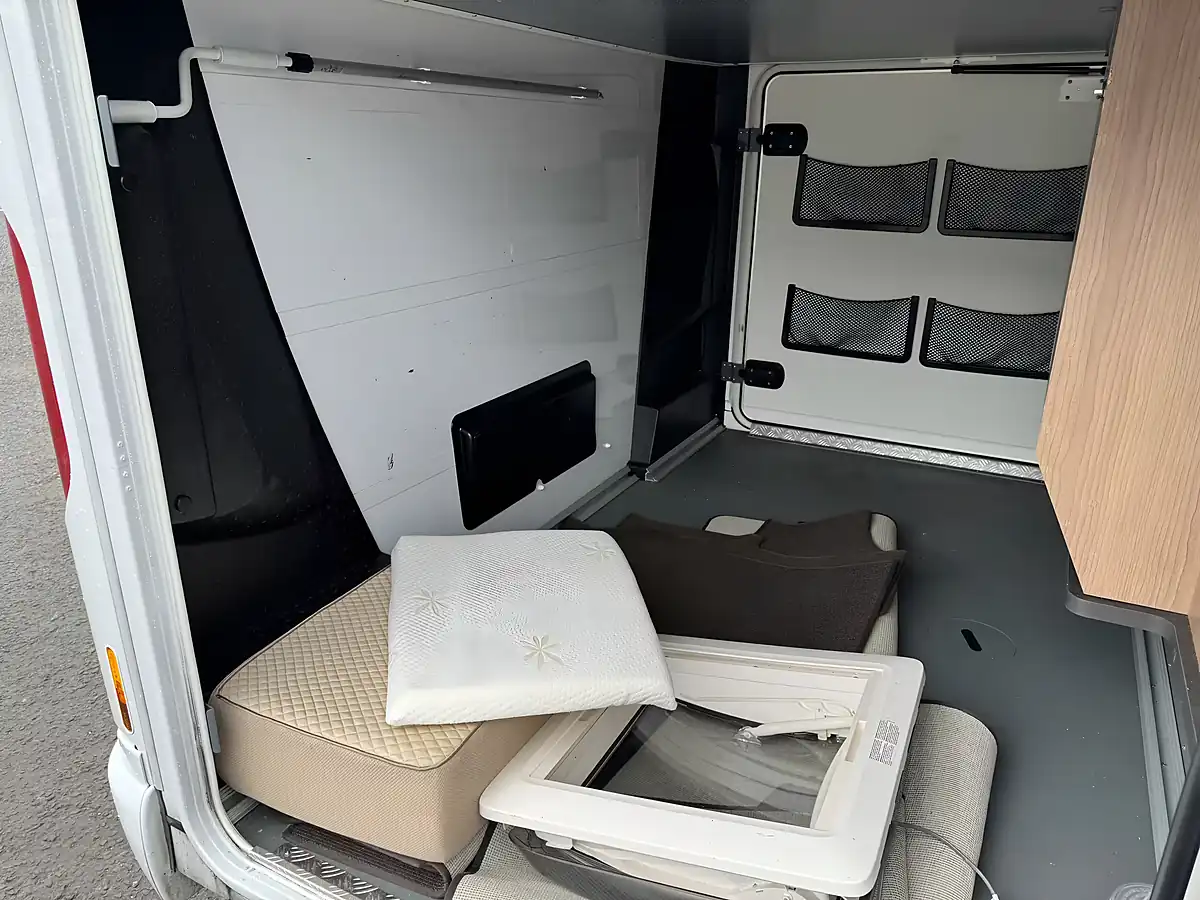 Used 2025 Malibu T-Class T490LE-RB Comfort - Interior and Exterior details 8