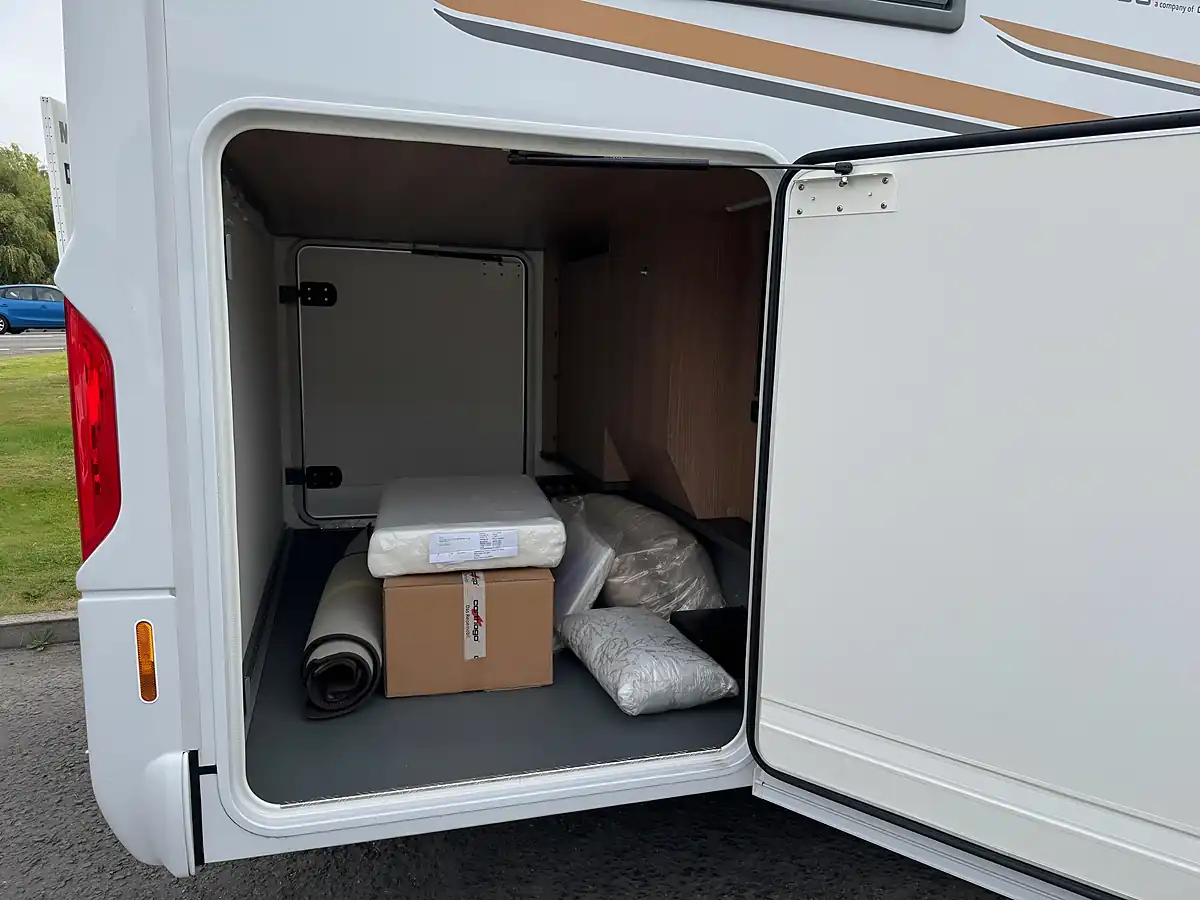 Used 2025 Malibu T430KB-LE Lightweight - Interior and Exterior details 6