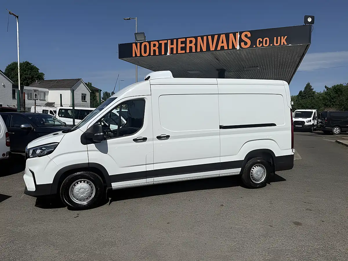 Used 2025 Maxus Deliver 9 Alpine White - Interior and Exterior details 3