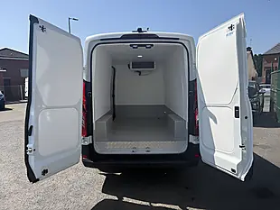 Used 2025 Maxus Deliver 9 Alpine White - Interior and Exterior details 9