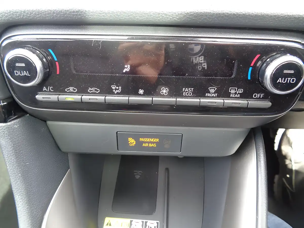 Used 2025 Mazda MAZDA2 Hybrid Homura Plus Grey - Interior and Exterior details 16