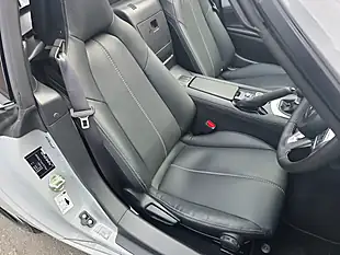 Used 2025 Mazda MX-5 Exclusive-Line Aero Grey - Interior and Exterior details 16