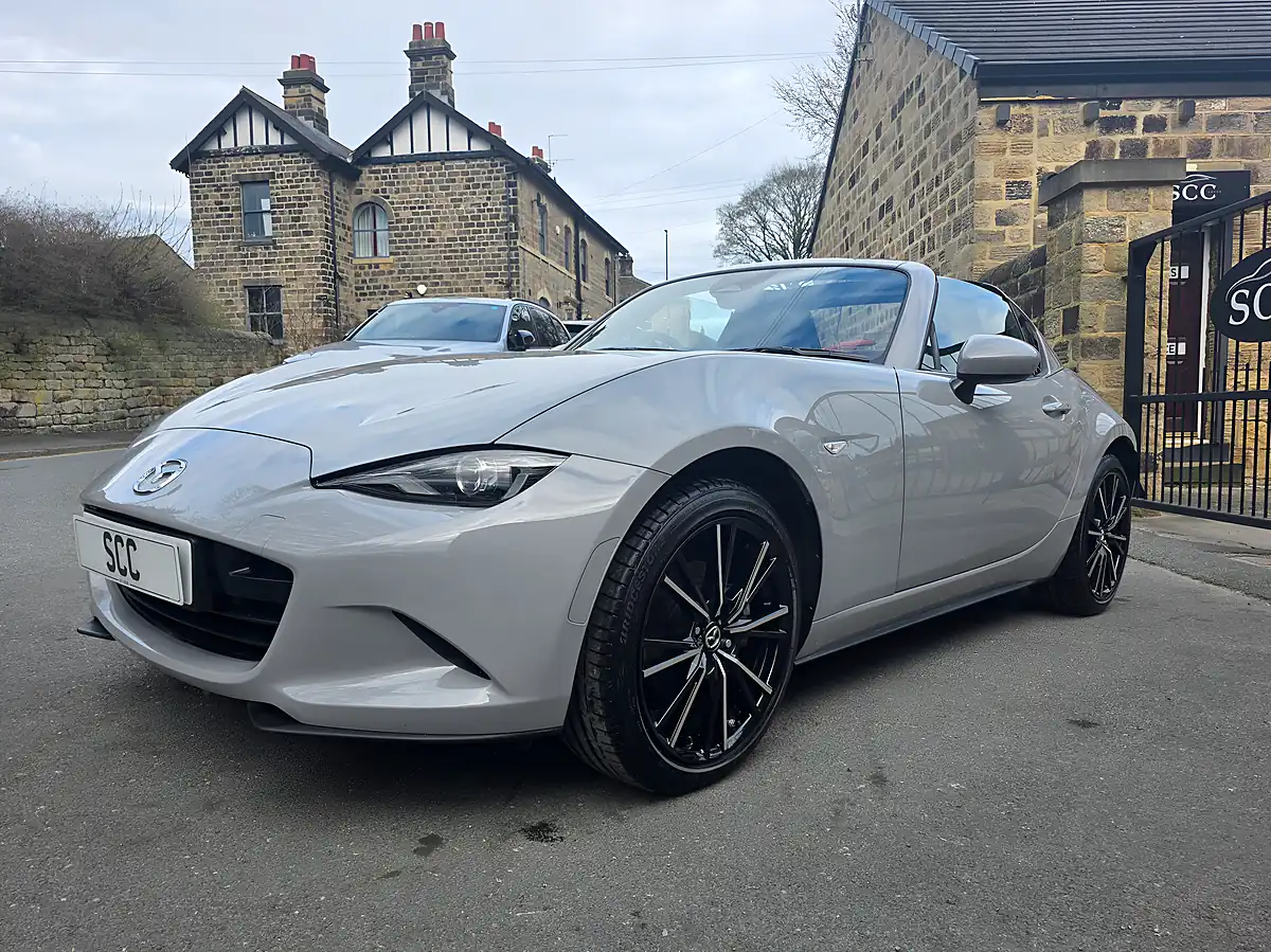 Used 2025 Mazda MX-5 Exclusive-Line Aero Grey - Interior and Exterior details 4