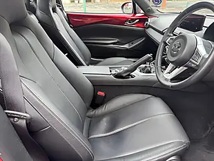 Used 2025 Mazda MX-5 Rf Exclusive-Line Red - Interior and Exterior details 8