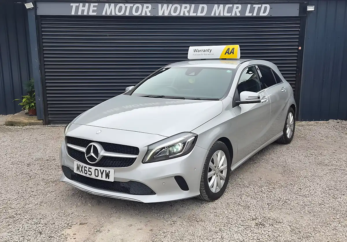Used 2025 Mercedes-Benz a Class Se Silver - Interior and Exterior details 9