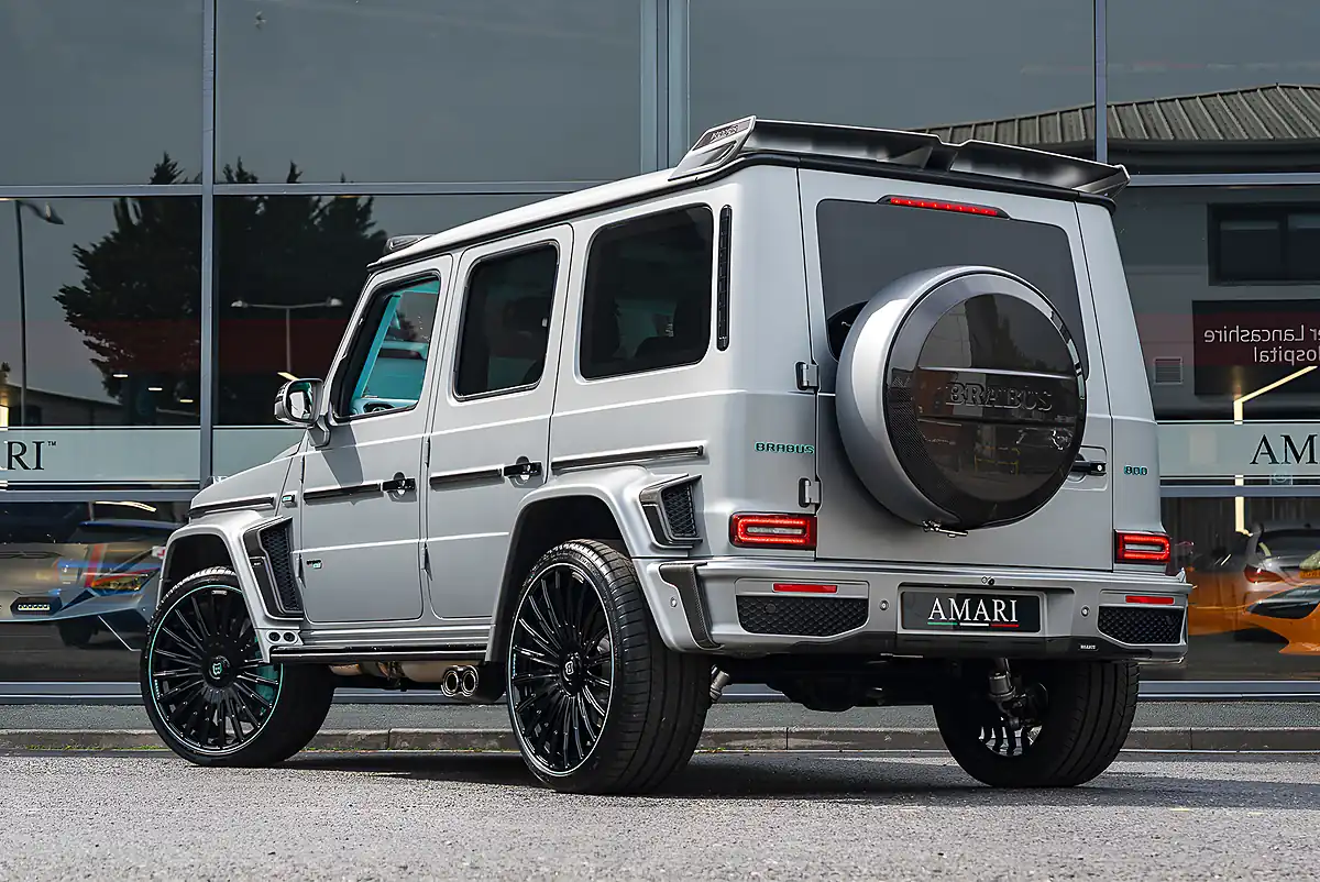 Used 2025 Mercedes-Benz AMG G 63 Masterpiece Manufaktur Edition Platin Magno - Interior and Exterior details 3