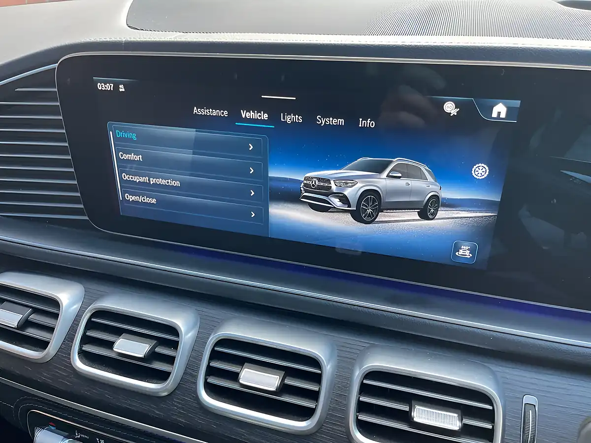 Used 2025 Mercedes-Benz Gle AMG Line (premium Plus) Grey - Interior and Exterior details 14