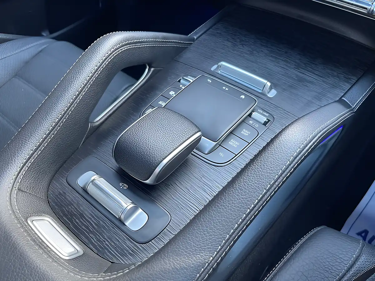Used 2025 Mercedes-Benz Gle AMG Line (premium Plus) Grey - Interior and Exterior details 16