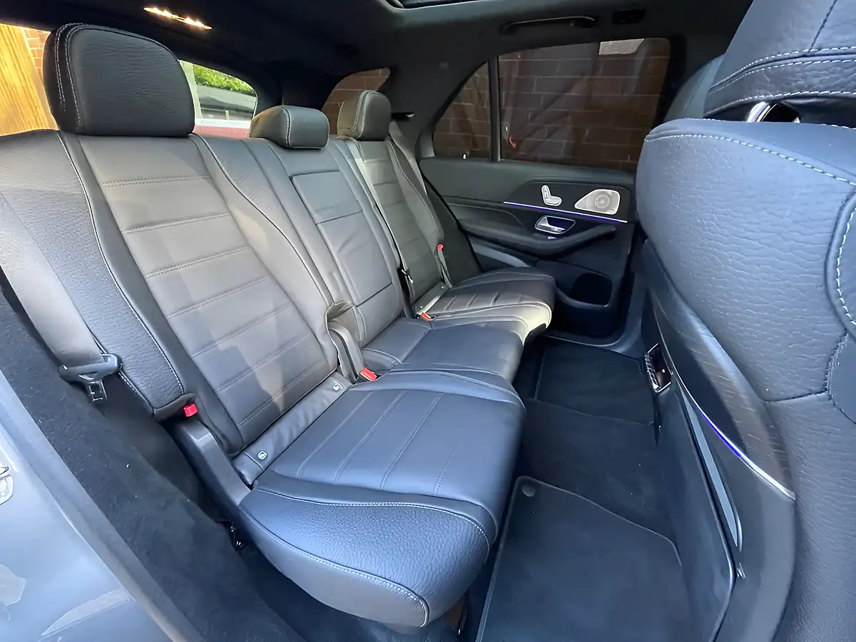 Used 2025 Mercedes-Benz Gle AMG Line (premium Plus) Grey - Interior and Exterior details 17