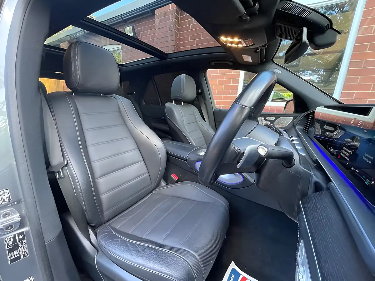 Used 2025 Mercedes-Benz Gle AMG Line (premium Plus) Grey - Interior and Exterior details 4