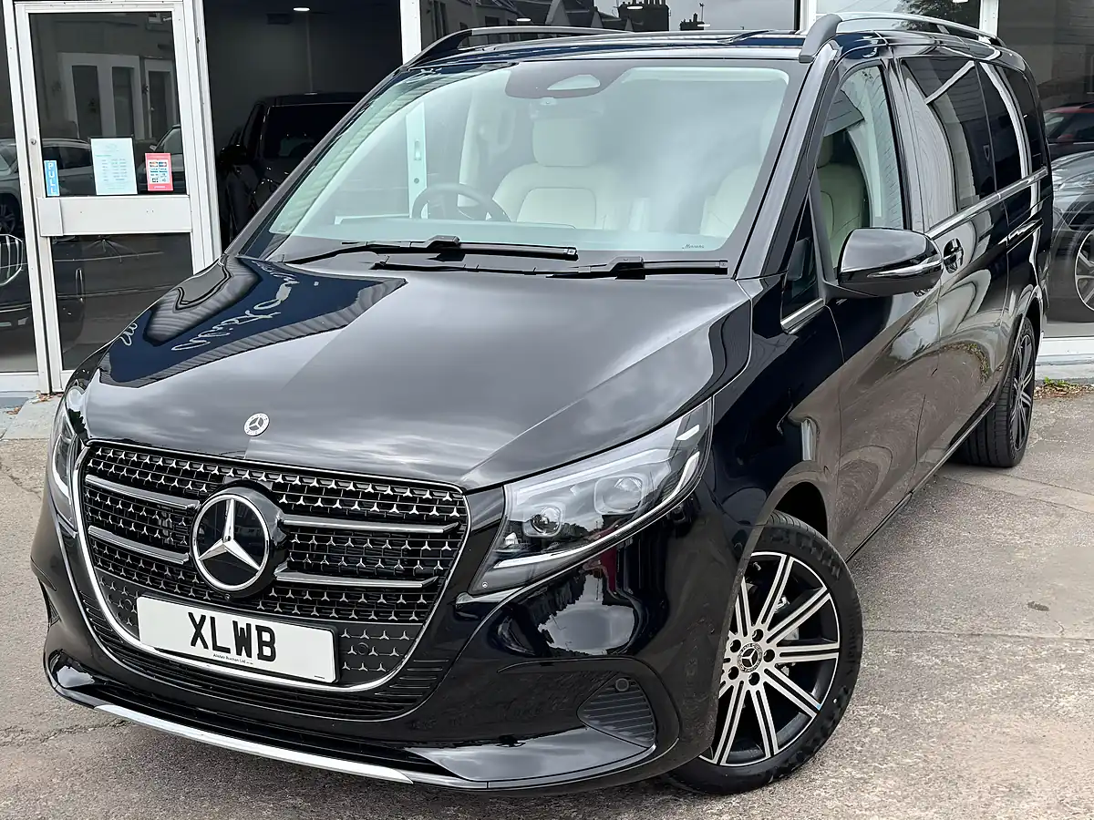 Used 2025 Mercedes-Benz V Class Premium Multicolour - Interior and Exterior details 5