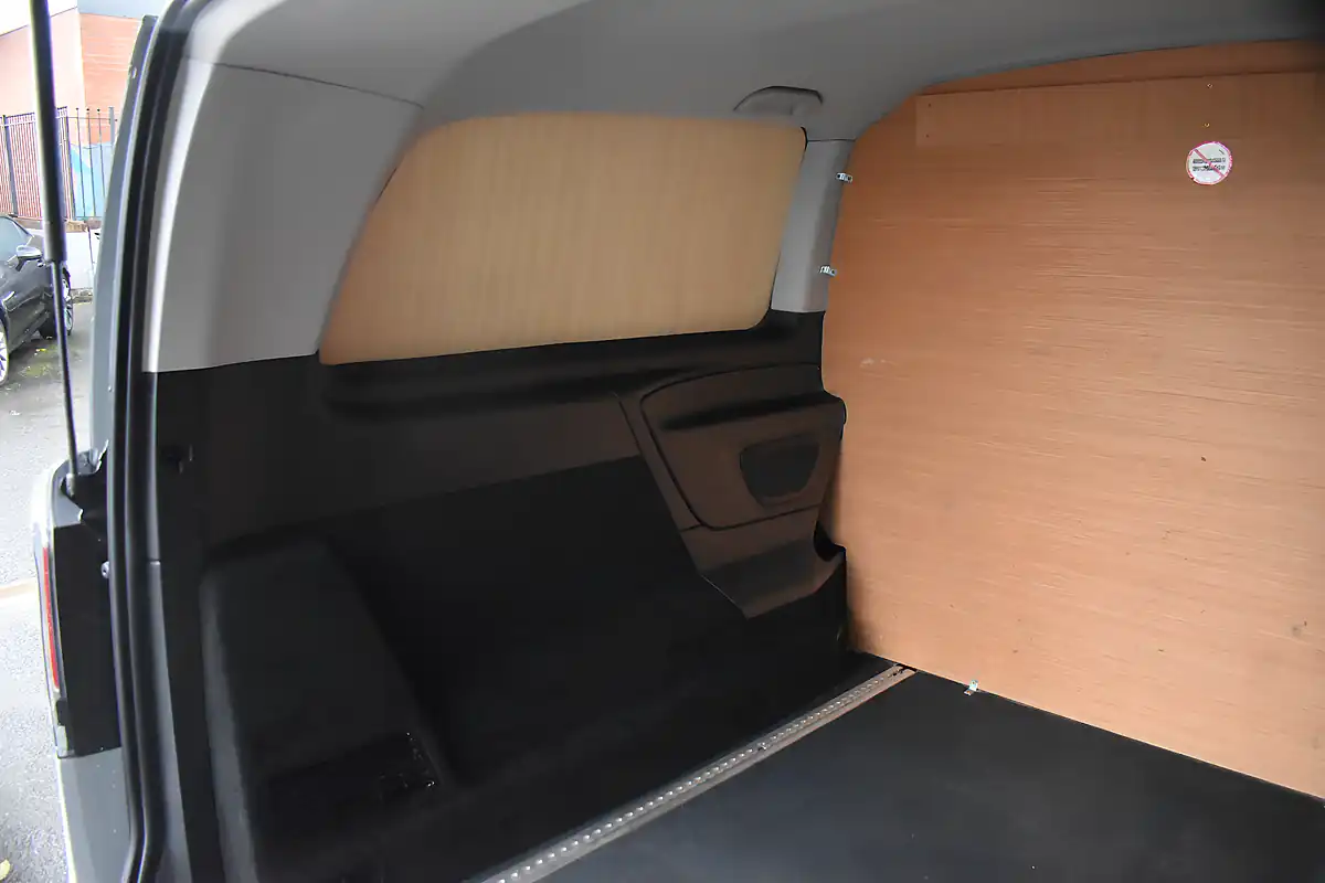 Used 2025 Mercedes-Benz Vito Select Crew Van Double Cab Alpine Grey - Interior and Exterior details 13