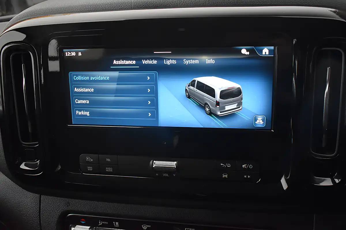 Used 2025 Mercedes-Benz Vito Select Crew Van Double Cab Alpine Grey - Interior and Exterior details 17