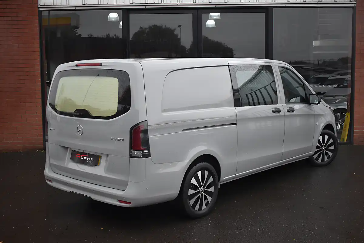 Used 2025 Mercedes-Benz Vito Select Crew Van Double Cab Alpine Grey - Interior and Exterior details 5
