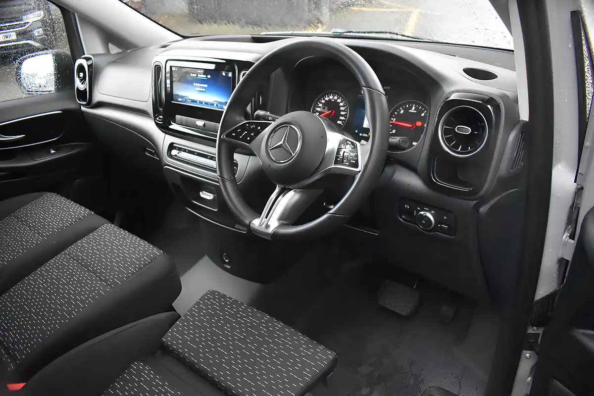 Used 2025 Mercedes-Benz Vito Select Crew Van Double Cab Alpine Grey - Interior and Exterior details 8