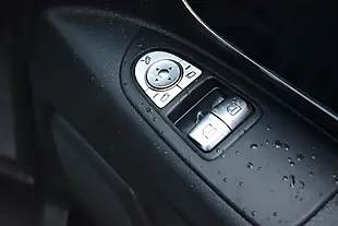 Used 2025 Mercedes-Benz Vito Select Crew Van Double Cab Alpine Grey - Interior and Exterior details 13