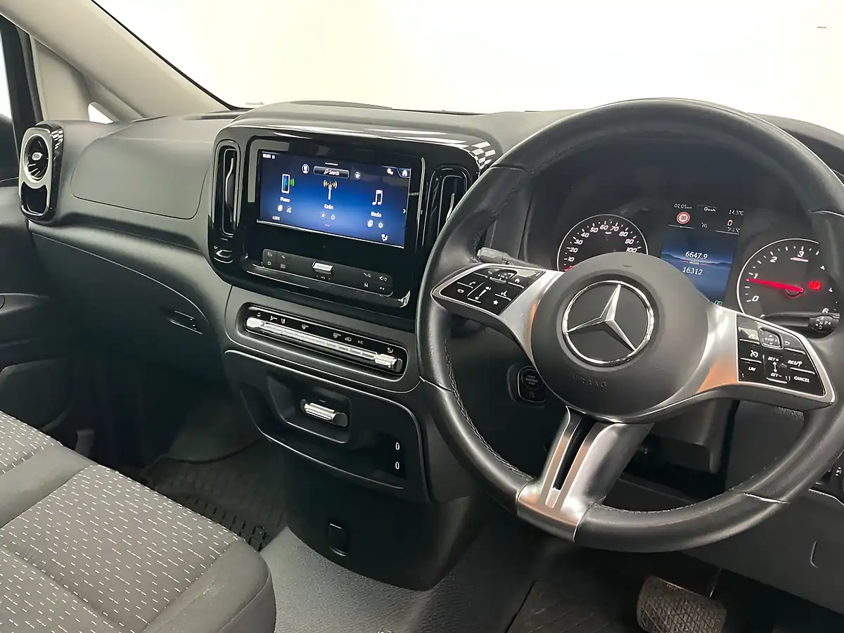 Used 2025 Mercedes-Benz Vito Select Crew Van Double Cab Grey - Interior and Exterior details 10
