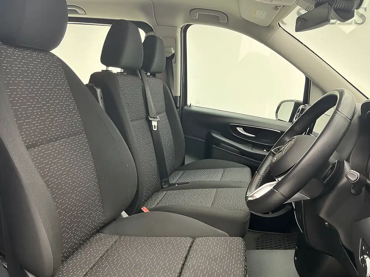Used 2025 Mercedes-Benz Vito Select Crew Van Double Cab Grey - Interior and Exterior details 9