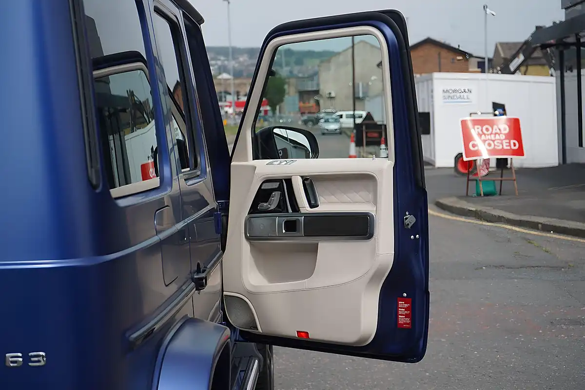 Used 2025 Mercedes G Class AMG Manufaktur Edition Blue - Interior and Exterior details 13