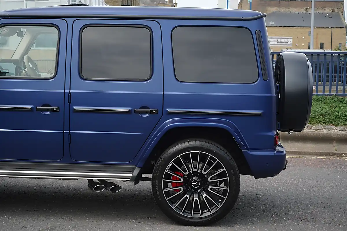 Used 2025 Mercedes G Class AMG Manufaktur Edition Blue - Interior and Exterior details 17