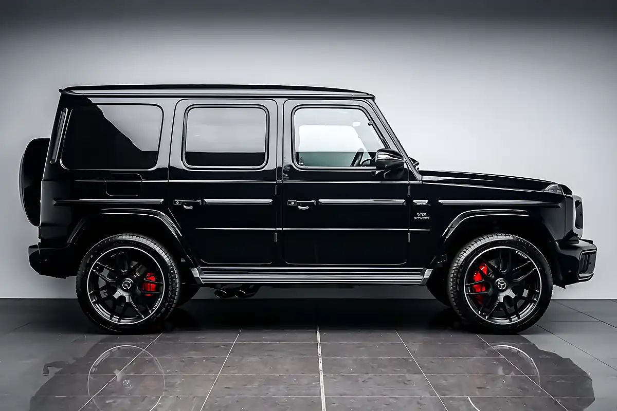 Used 2025 Mercedes G Class AMG Obsidian Black - Interior and Exterior details 11