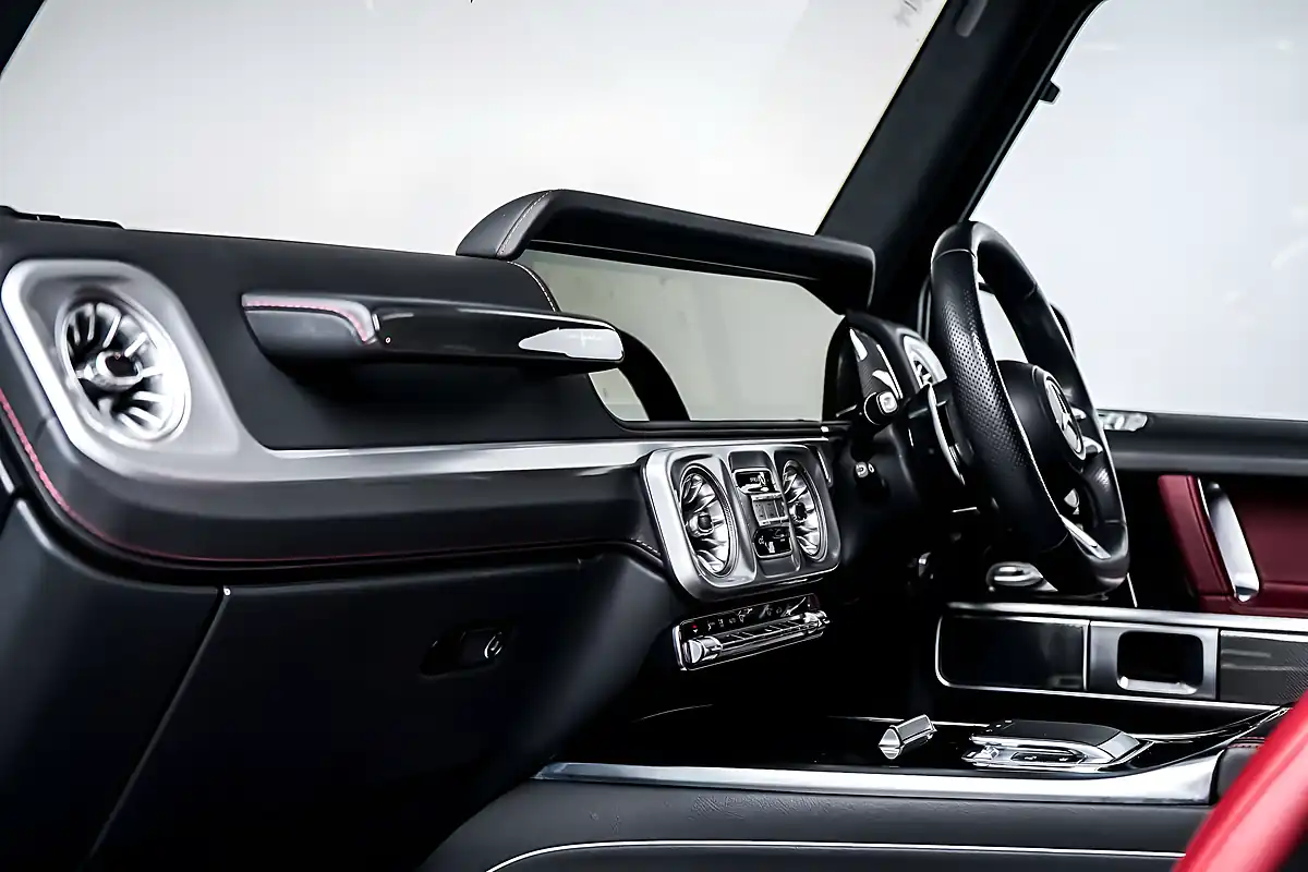 Used 2025 Mercedes G Class AMG Obsidian Black - Interior and Exterior details 19