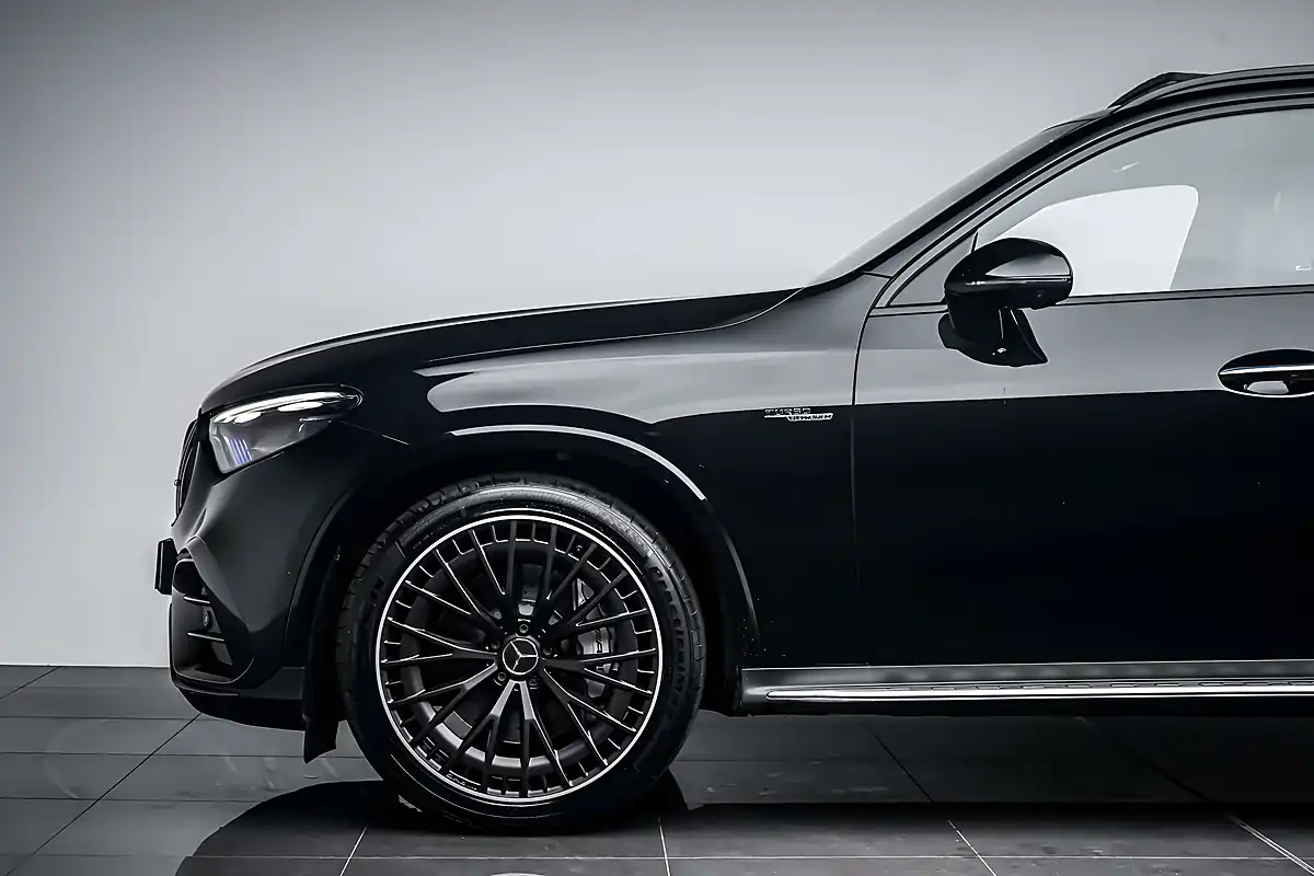 Used 2025 Mercedes Glc Night Edition (premium Plus) Obsidian Black - Interior and Exterior details 13