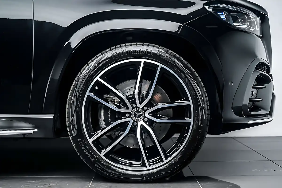 Used 2025 Mercedes GLS450 Business Class Obsidian Black - Interior and Exterior details 12