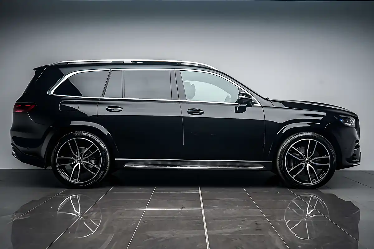Used 2025 Mercedes GLS450 Business Class Obsidian Black - Interior and Exterior details 13