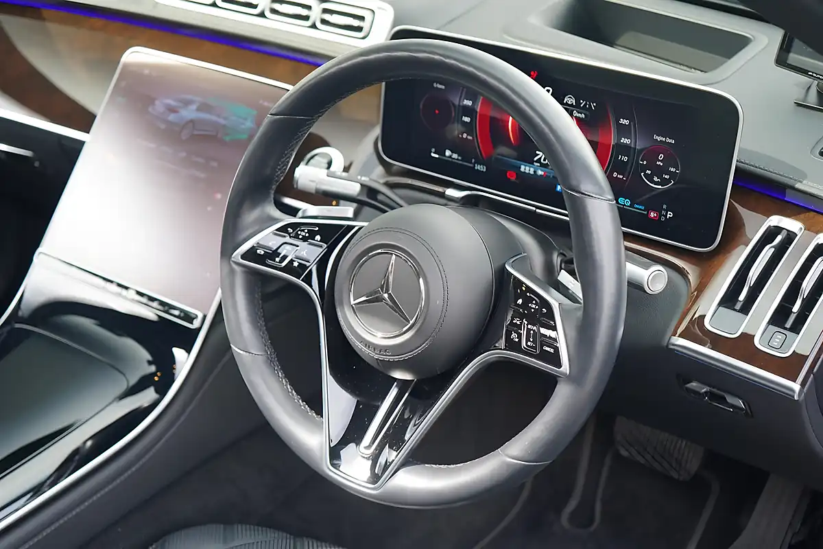 Used 2025 Mercedes S500 AMG Line (premium Plus) - Interior and Exterior details 14