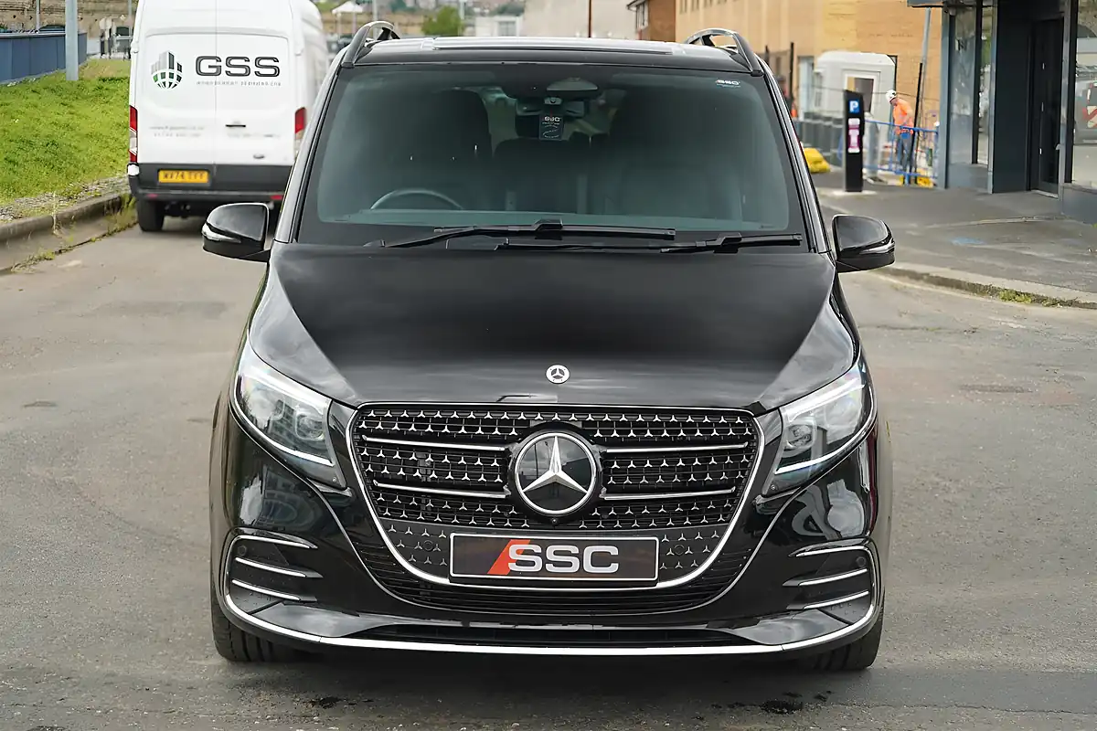 Used 2025 Mercedes V300 Premium Obsidian Black - Interior and Exterior details 5