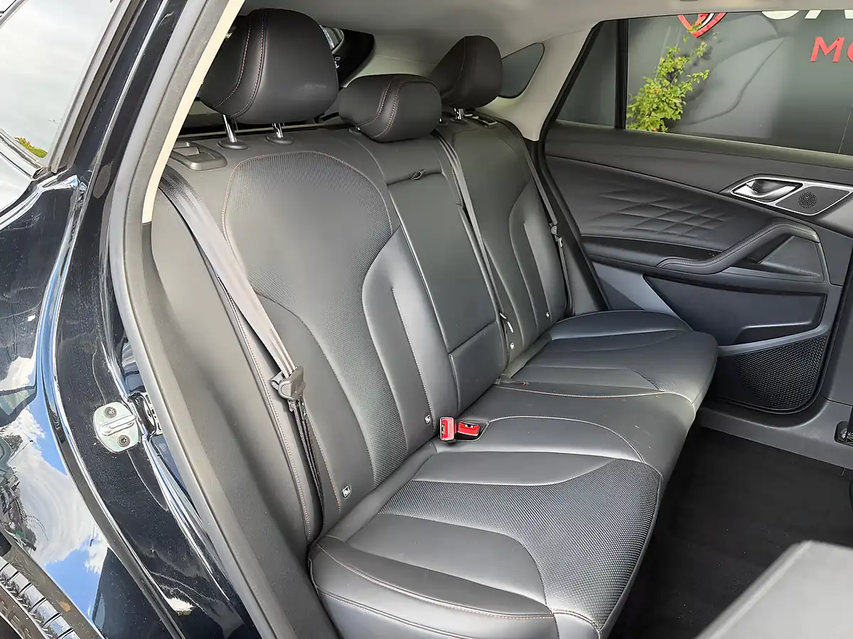 Used 2025 MG HS Trophy Black - Interior and Exterior details 14