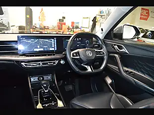 Used 2025 MG Hs Trophy Hampstead Grey - Interior and Exterior details 13