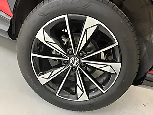 Used 2025 MG Hs Trophy Red - Interior and Exterior details 8