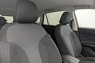 Used 2025 MG MG Hs Se Dynamic Red - Interior and Exterior details 10