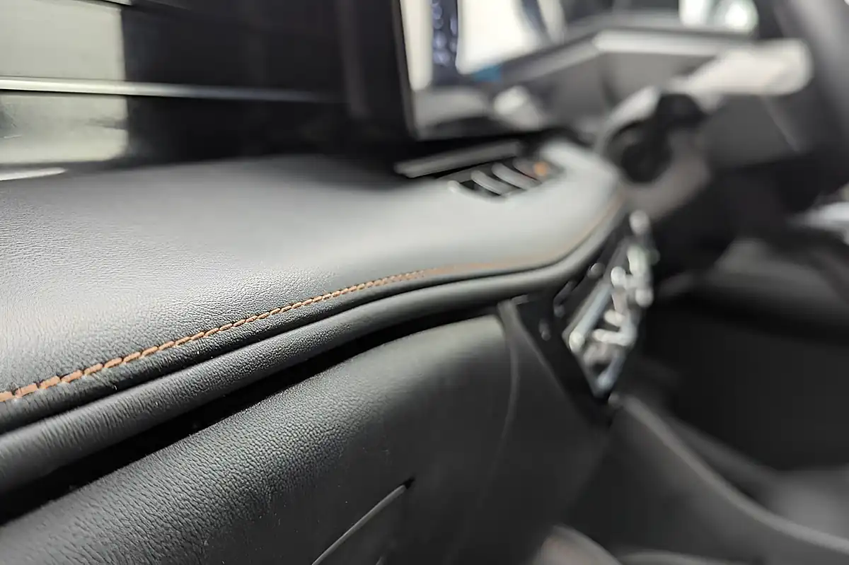 Used 2025 MG MG Hs Trophy Black - Interior and Exterior details 12
