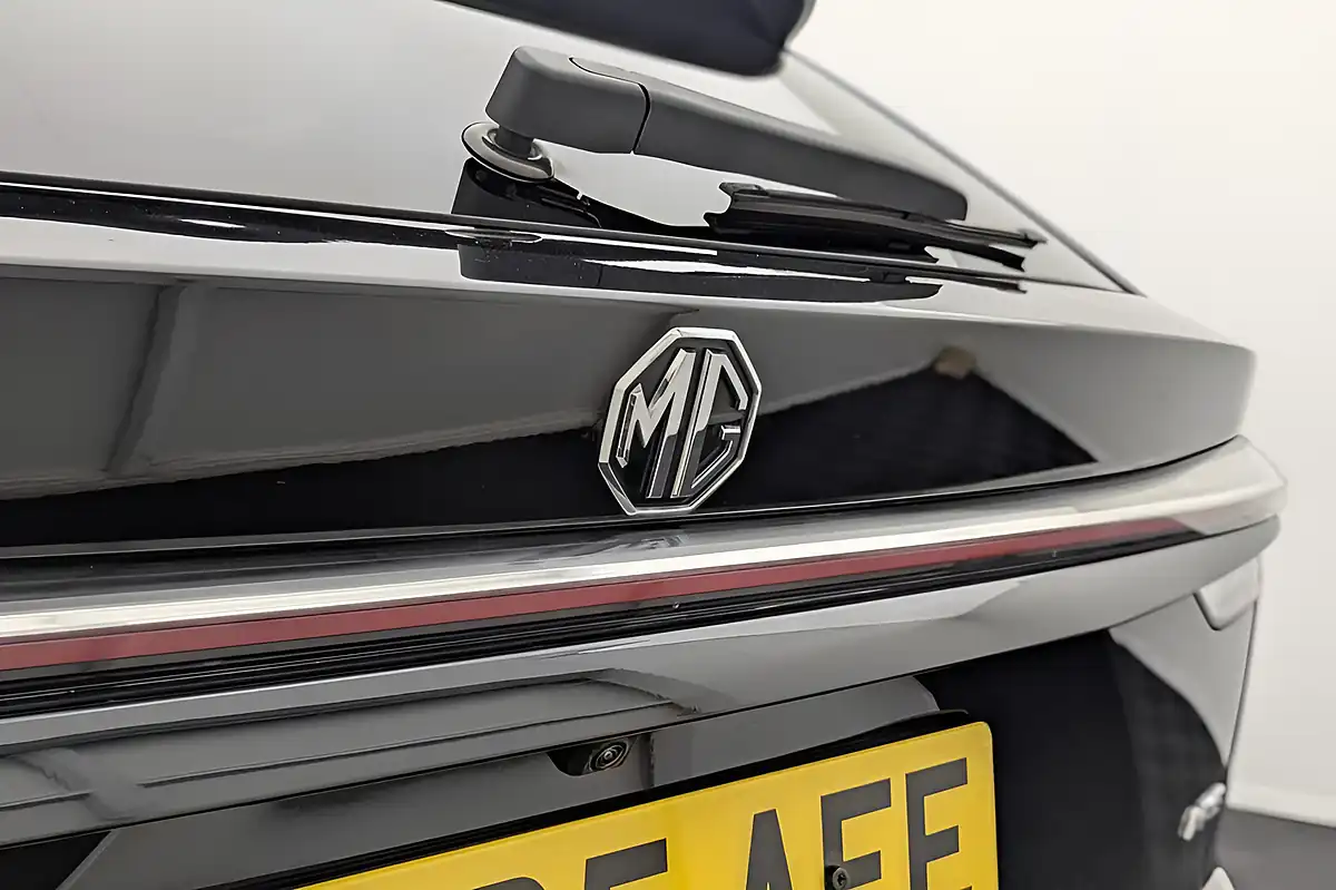 Used 2025 MG MG Hs Trophy Black - Interior and Exterior details 18