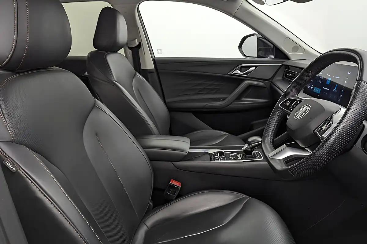 Used 2025 MG MG Hs Trophy Black - Interior and Exterior details 2