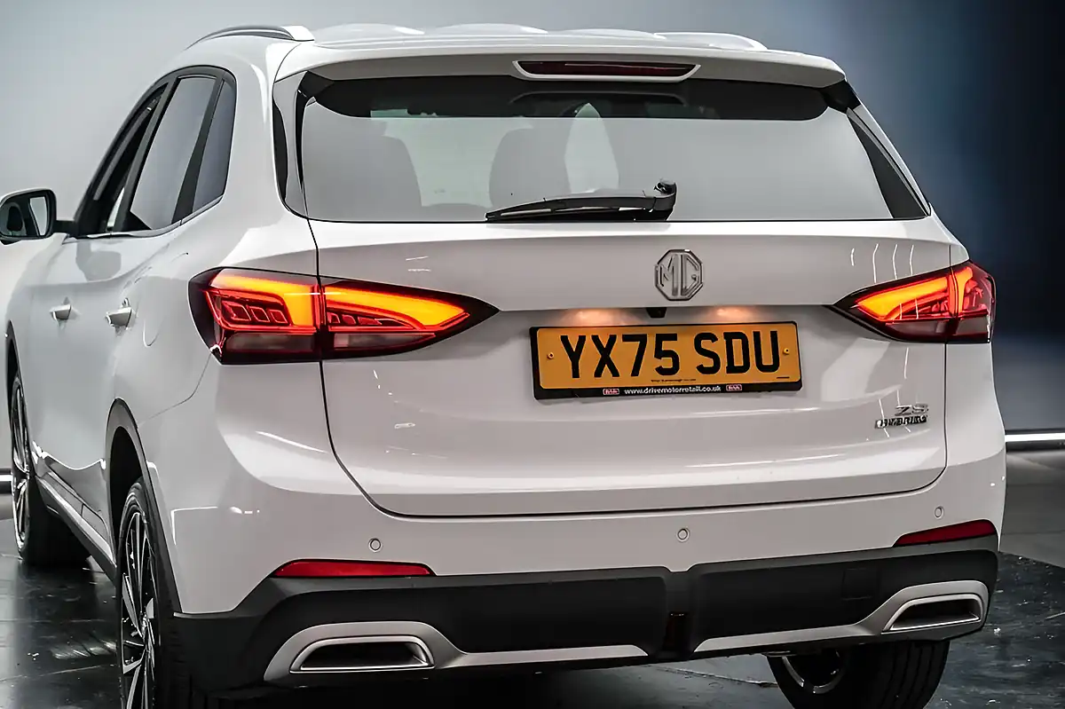 Used 2025 MG MG Zs Trophy White - Interior and Exterior details 12