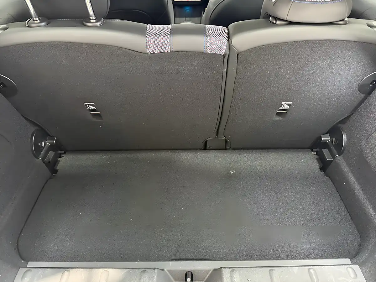Used 2025 MINI Cooper Classic Hatchback Silver - Interior and Exterior details 10