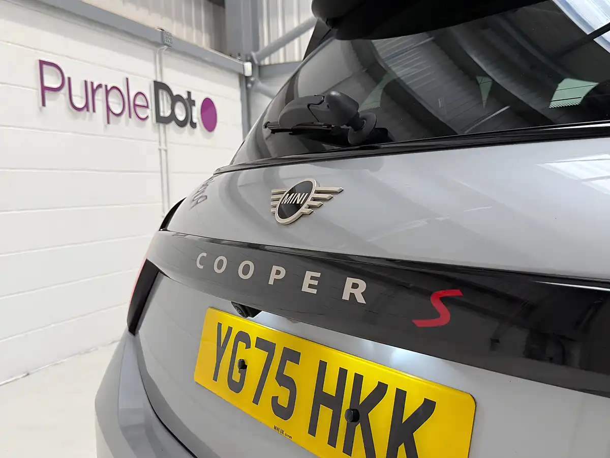 Used 2025 MINI Cooper Classic Hatchback Silver - Interior and Exterior details 12