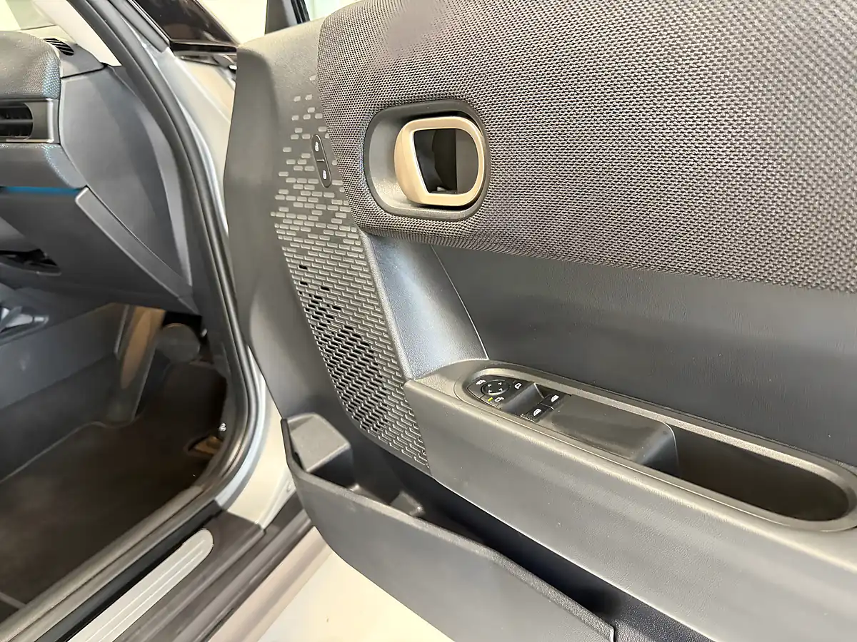 Used 2025 MINI Cooper Classic Hatchback Silver - Interior and Exterior details 16