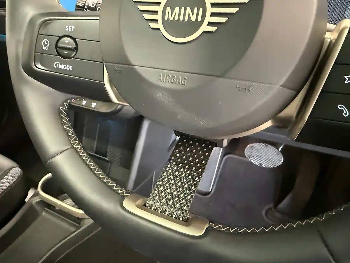 Used 2025 MINI Cooper Classic Hatchback Silver - Interior and Exterior details 18